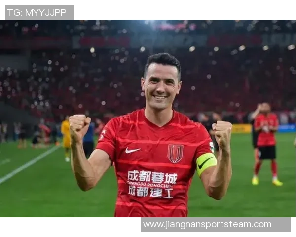 李璇透露茹萨即将加盟蓉城周定洋离队备选方案已在筹备中 李璇透露茹萨即将加盟蓉城周定洋离队备选方案已在筹备中