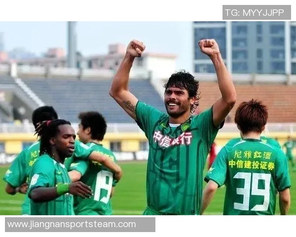 41岁前北京国安外援拉尔夫正式加盟巴丙球队瓜拉尼开启新篇章 41岁前北京国安外援拉尔夫正式加盟巴丙球队瓜拉尼开启新篇章